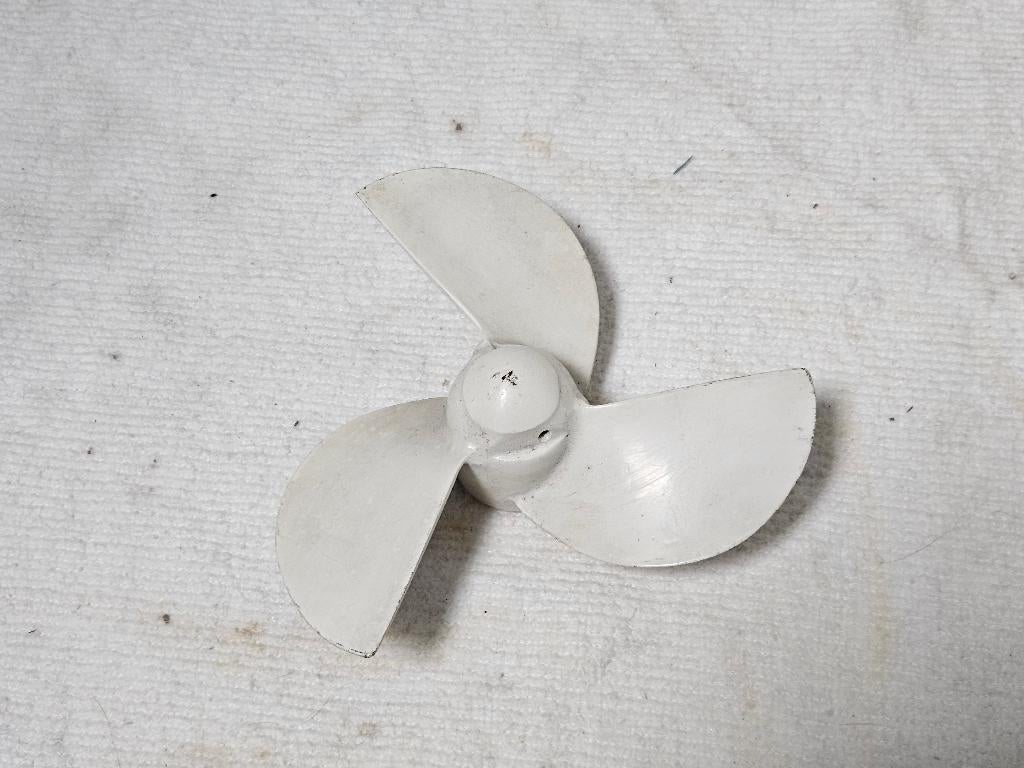 NOS Yamaha 7 ¼ x 4 ½ propeller / buitenboordmotor schroef, Ophalen of Verzenden, Nieuw, Motor en Techniek
