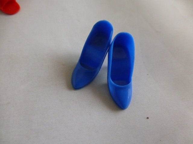 Barbie vintage kobalt blauwe pumps Japan, Verzenden, Nieuw, Kleertjes
