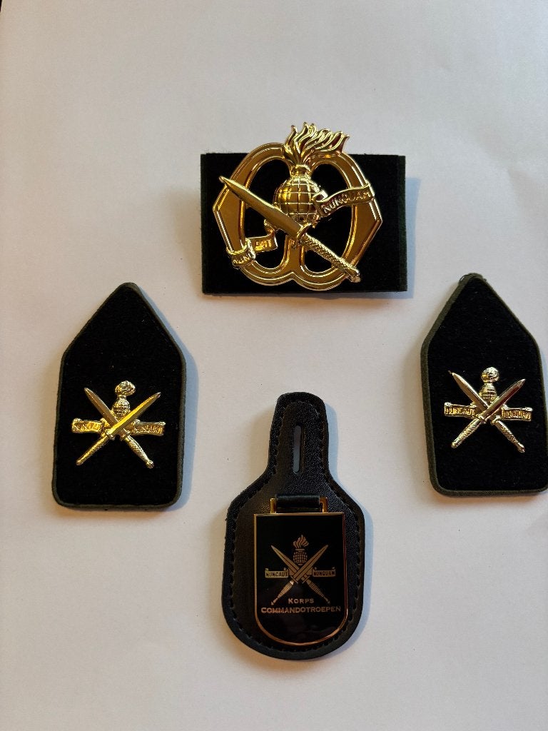 Lotje KCT, Verzamelen, Verzenden, Landmacht, Nederland, Kleding of Schoenen