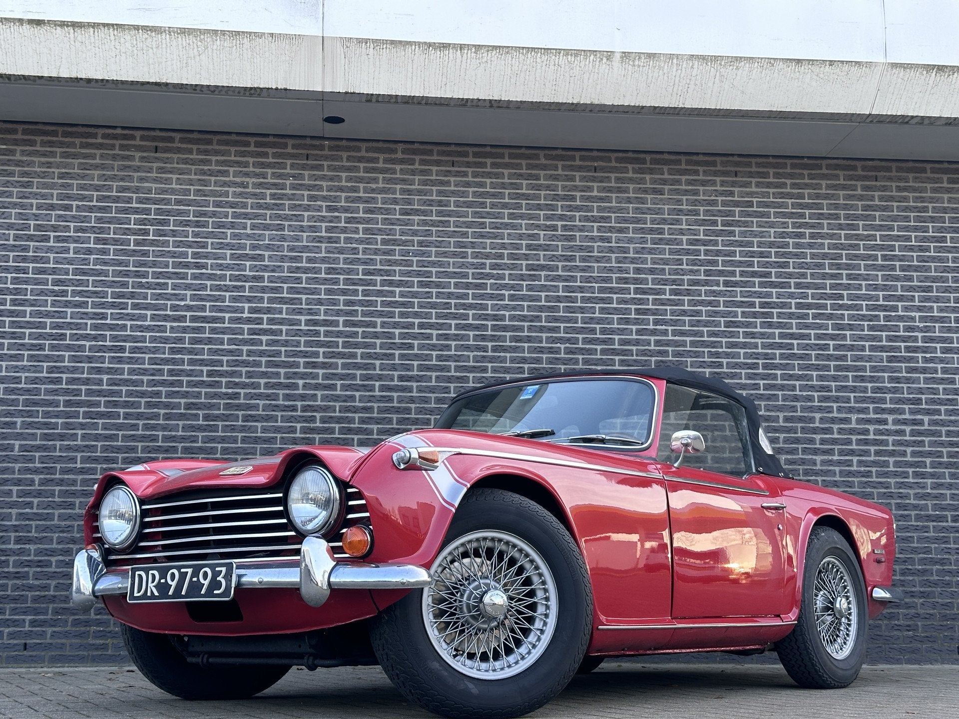 Triumph TR 250 (bj 1967), foto 5