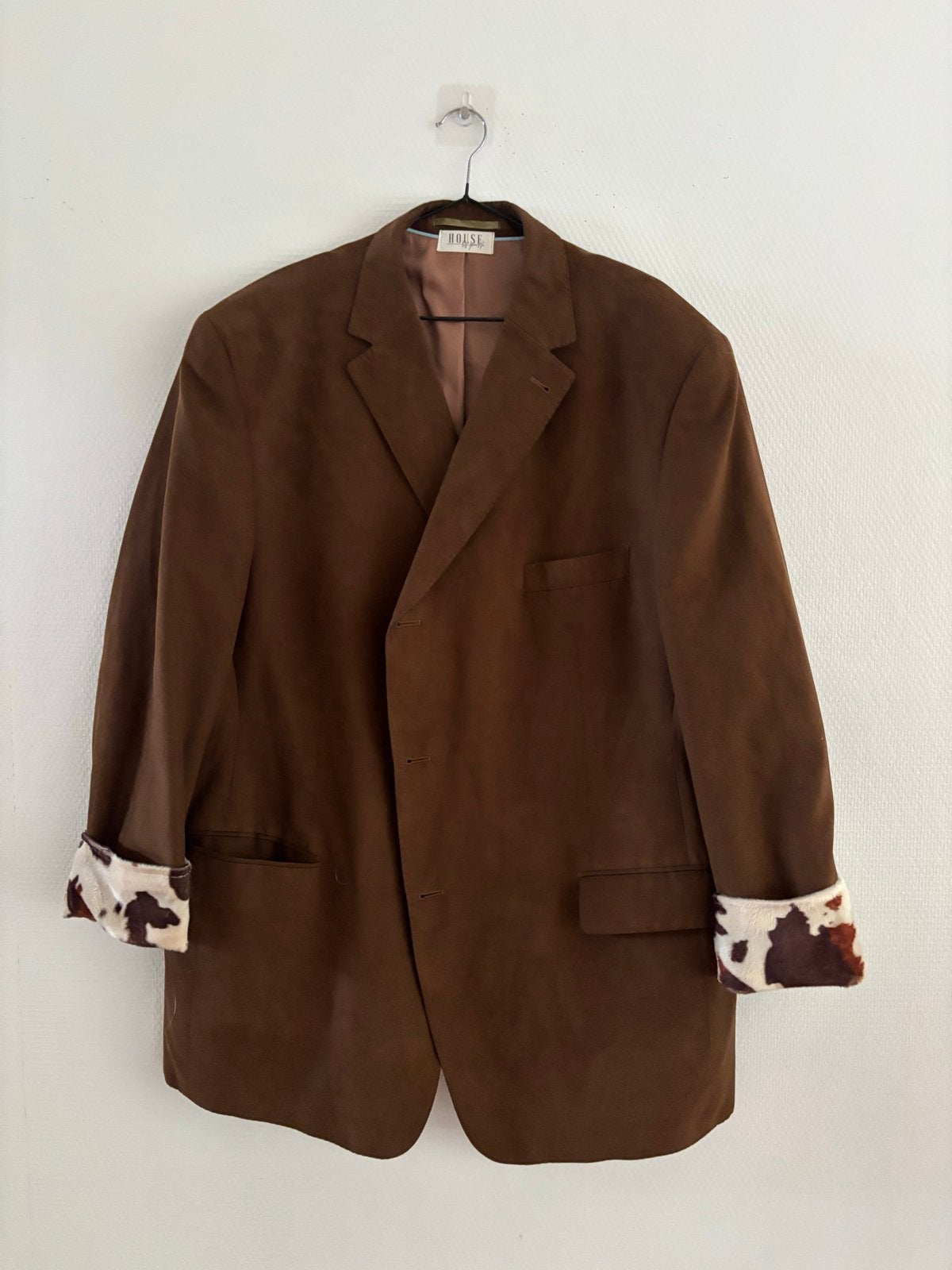 Bruine oversized blazer met koeienprint manchetten, Bruin, Maat 42/44 (L), Ophalen of Verzenden, Jasje