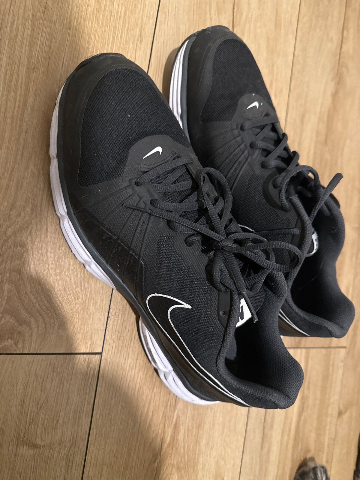 Nike Sportschoenen Zwart - Maat 45, Ophalen of Verzenden, Gedragen, Zwart, Sneakers of Gympen