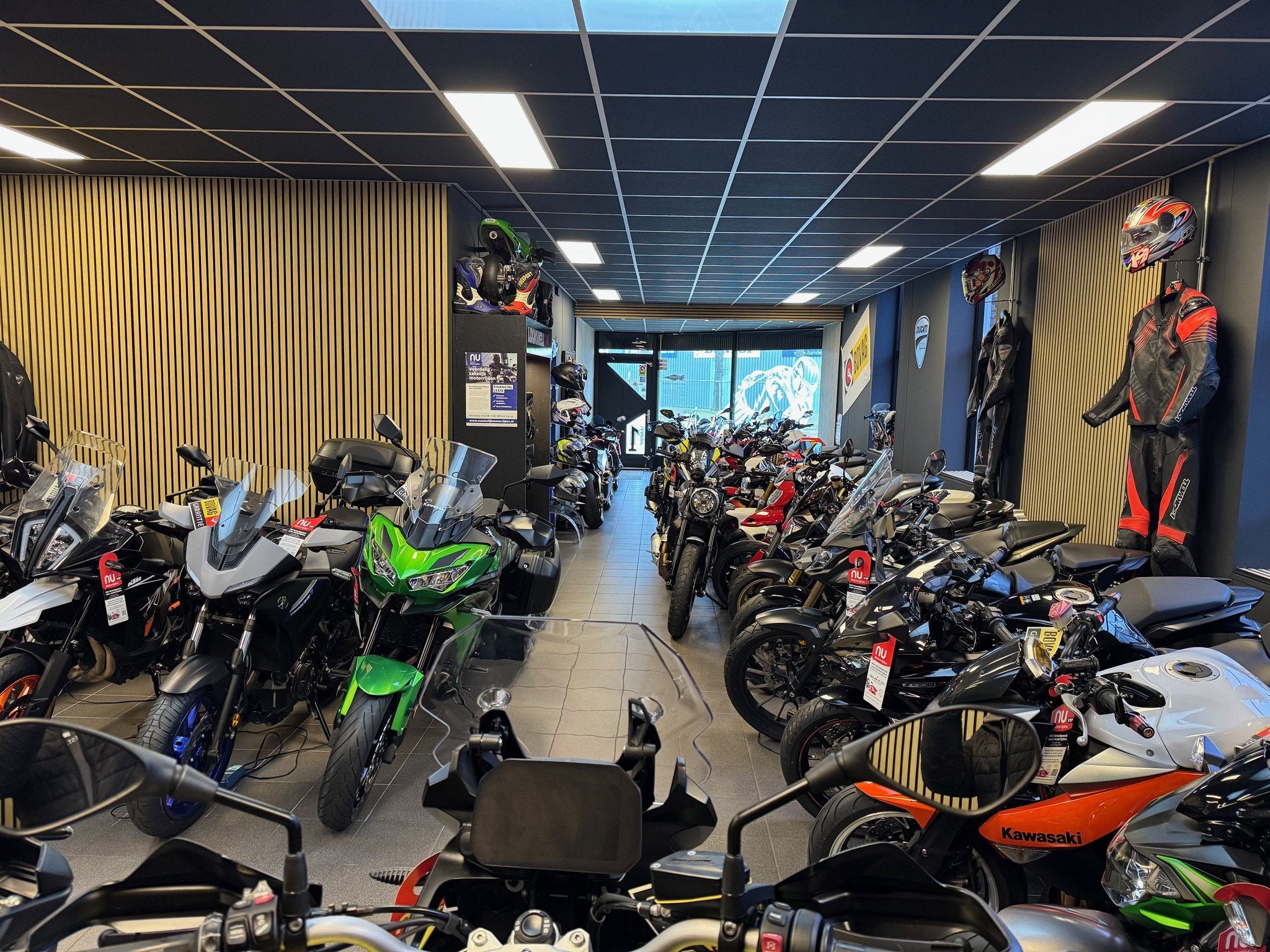 Kawasaki Z900 | Z 900 ABS MIVV EXHAUST (bj 2024), 953 cc, Bedrijf, Meer dan 35 kW, Naked bike