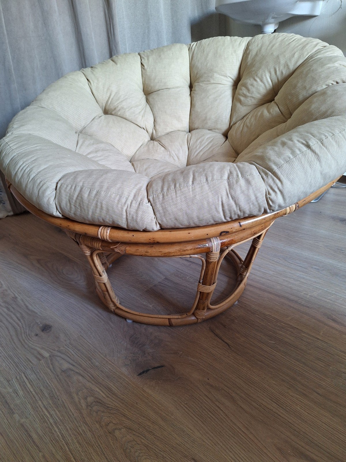 Stijlvolle rieten stoel van JYSK met comfortabel kussen, Gebruikt, Eén, Overige kleuren, Modern, Bohemian