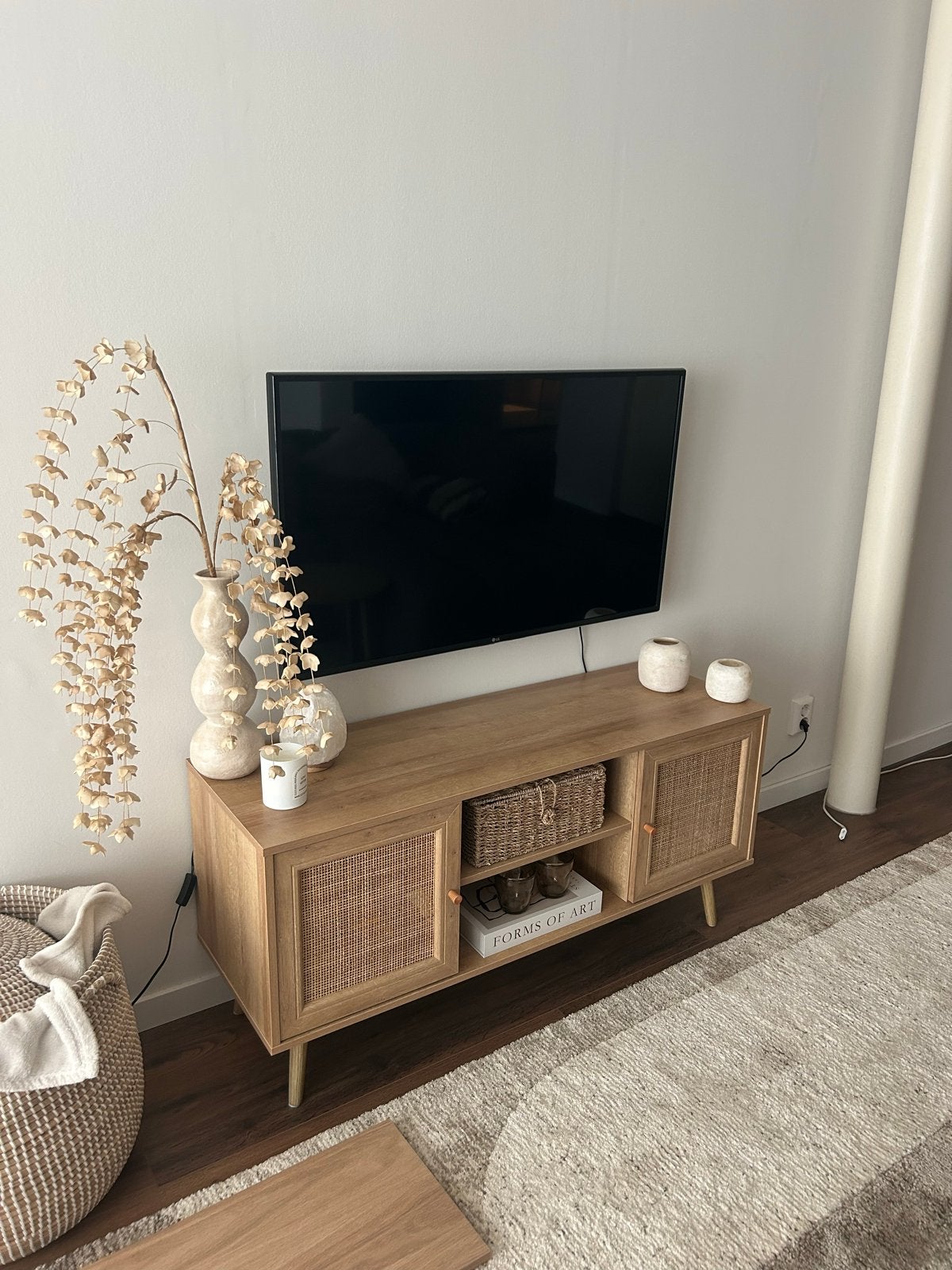 TV-meubel met rotan details, Ophalen, 100 tot 150 cm, Zo goed als nieuw, Minder dan 100 cm