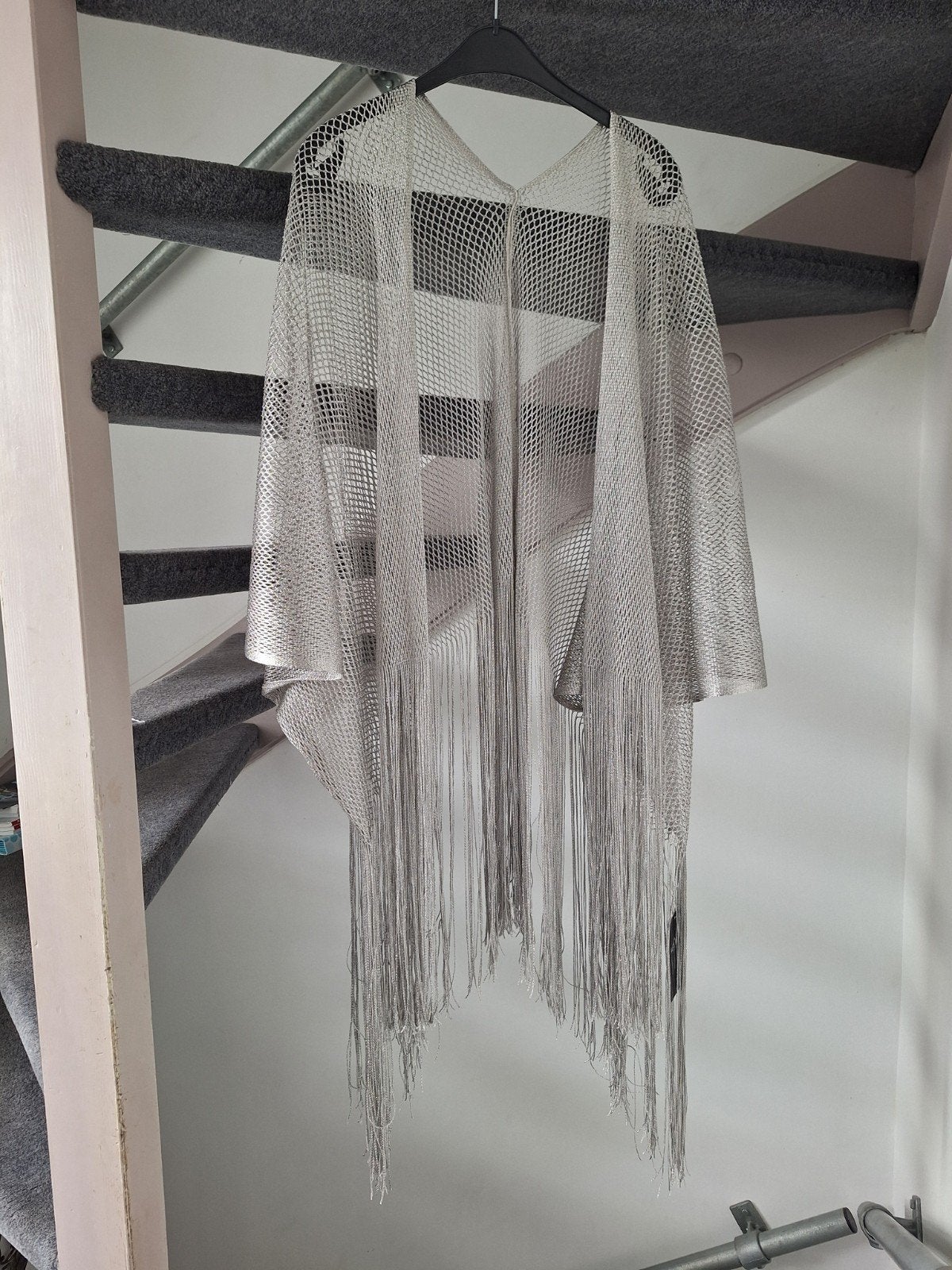 Zilverkleurige Agora Shops Kimono met Franjes, Maat 38/40 (M), Nieuw, Ophalen of Verzenden, Agora Shops