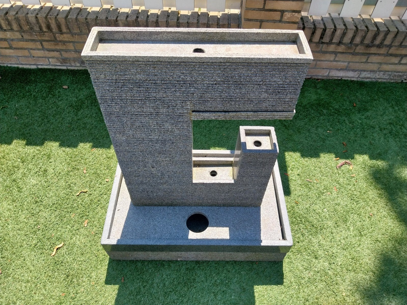 Fontein, Ophalen, Zo goed als nieuw, Graniet