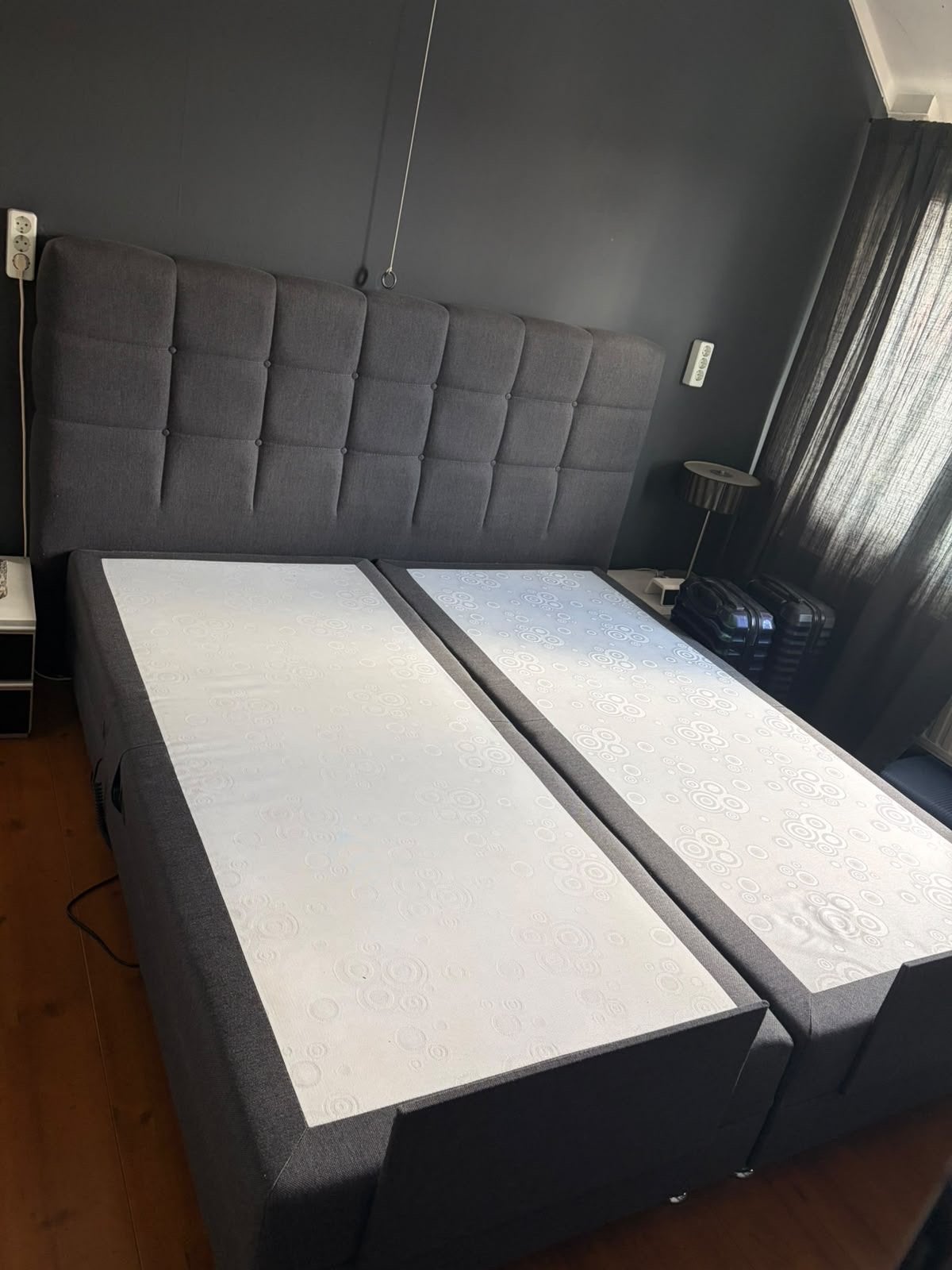 Elektrische twee persoons Boxspring, Verstelbaar, Tweepersoons, Ophalen of Verzenden, Zo goed als nieuw