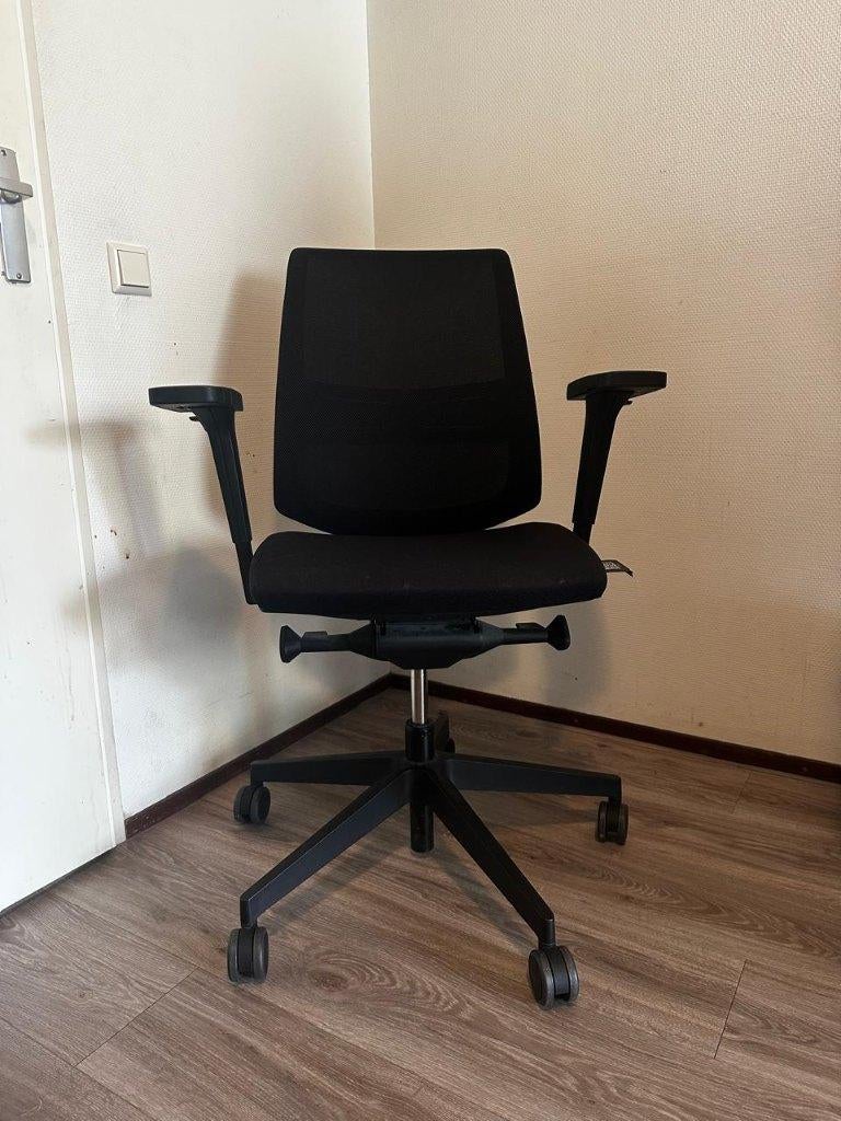 Profim P59 LightUp bureaustoel – ergonomisch & verstelbaar, Ophalen, Ergonomisch, Gebruikt, Zwart