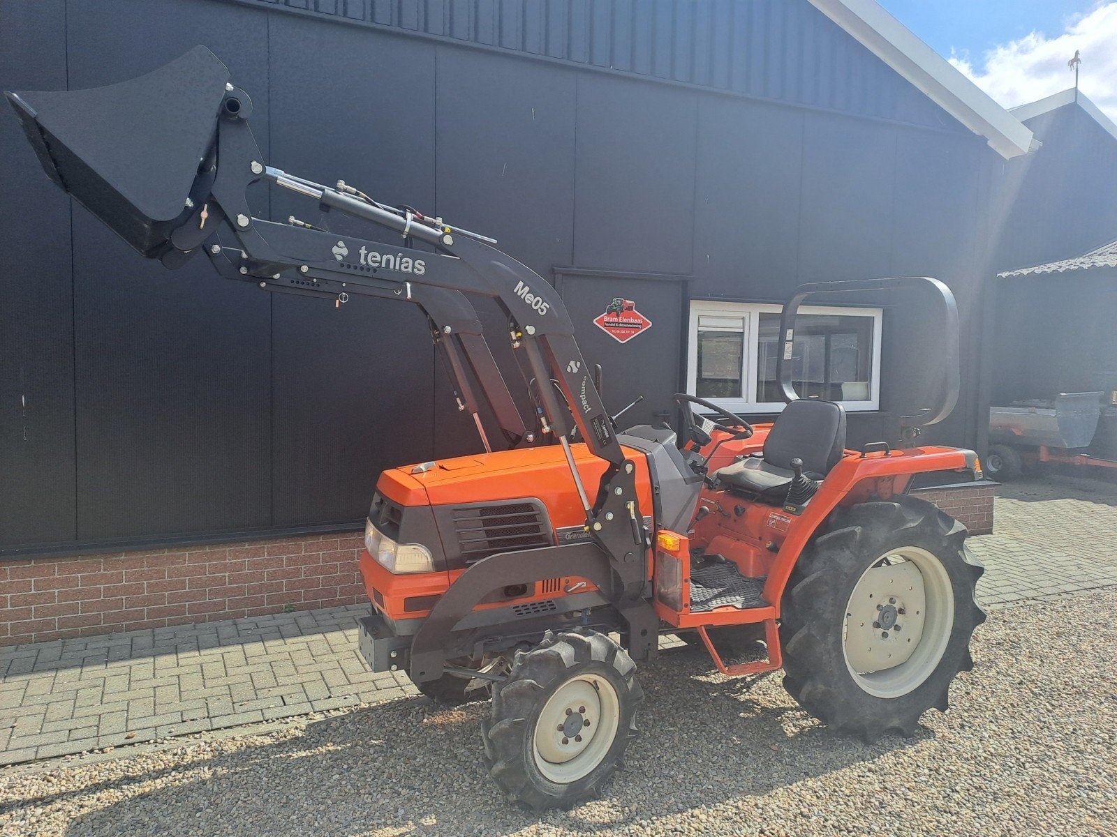 Kubota GL240 met frontlader/Iseki Sial/+div. trekkers, Gebruikt, Tot 2500, Tot 80 Pk, Ophalen