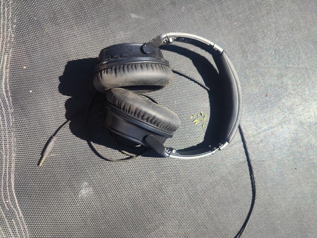 Gebruikte koptelefoon met kabel., Ophalen of Verzenden, Gebruikt, Overige merken, Draadloos