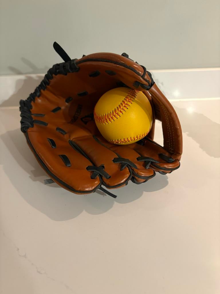 3 Honkbal Handschoenen Inclusief 3 Ballen, Verzenden, Gebruikt, Honkbal, Handschoen
