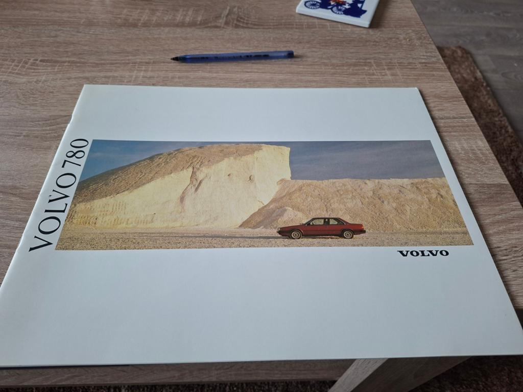 Volvo 780 Bertone Coupé 1990 Engels., Ophalen of Verzenden, Zo goed als nieuw, Volvo