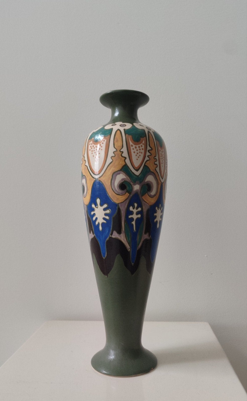 grote Art Nouveau vaas  Arnhemsche Fayencefabriek plateel, Antiek en Kunst, Ophalen of Verzenden