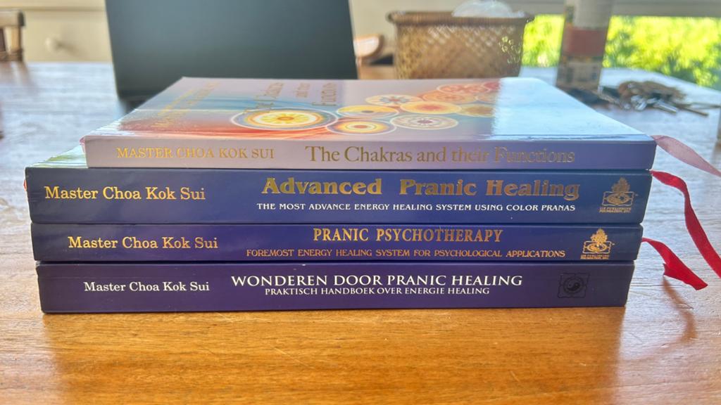 Pranic Healing - 4 boeken - zgan, Ophalen of Verzenden, Zo goed als nieuw, Spiritualiteit algemeen, Overige typen