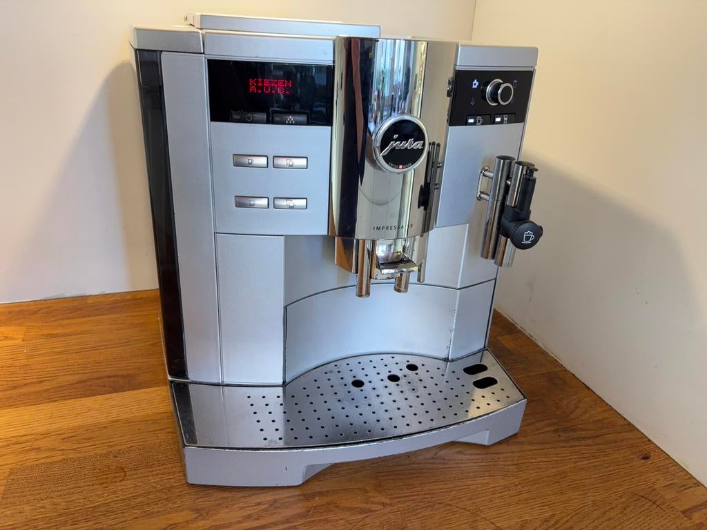 Jura Impressa S9 One Touch Platinum volautomatische koffiema, Witgoed en Apparatuur, Koffiezetapparaten, Stoompijpje, Gebruikt