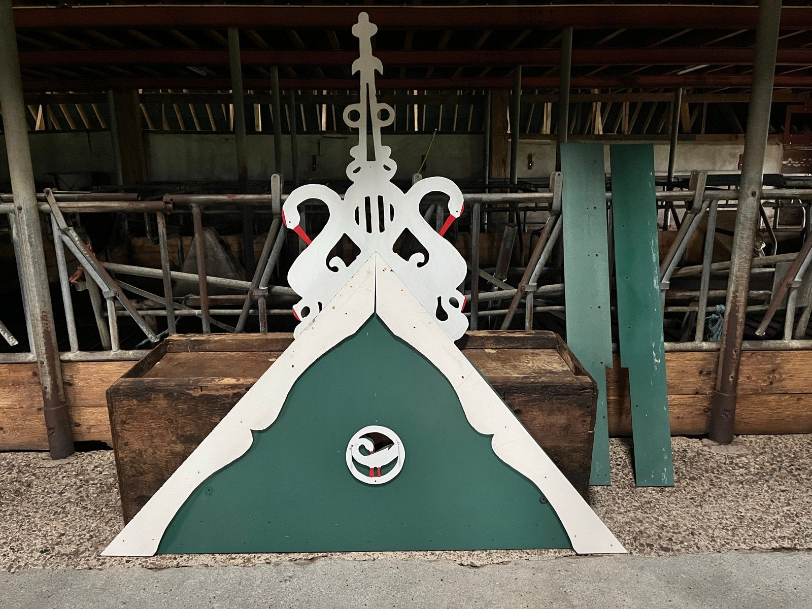 Compleet kunststof uilenbord van Friese boerderij, Ophalen, Zo goed als nieuw