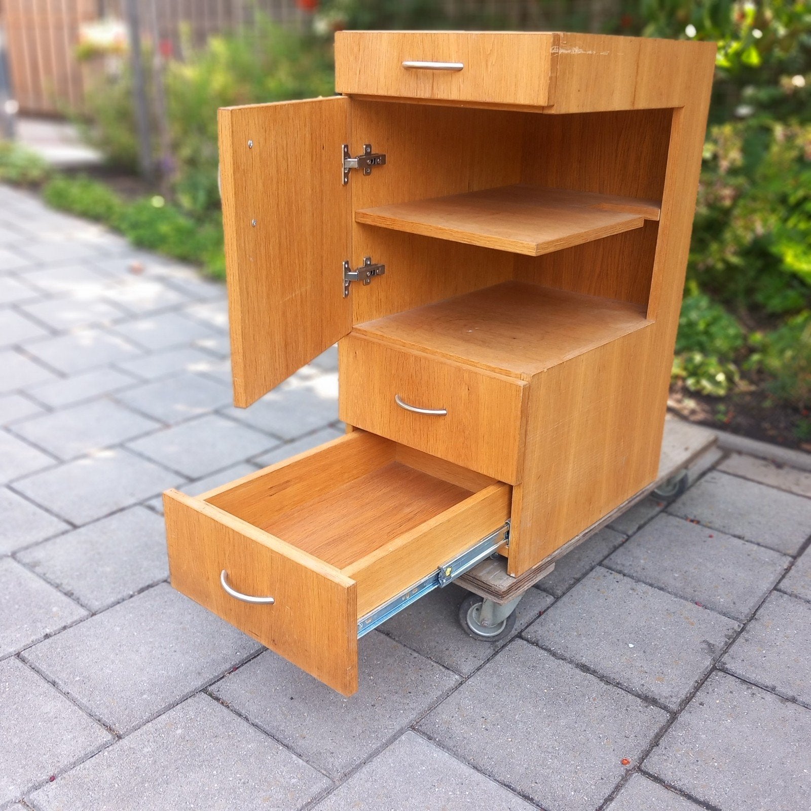 Houten ladekastje met open vakken en deurtje, Huis en Inrichting, Ophalen
