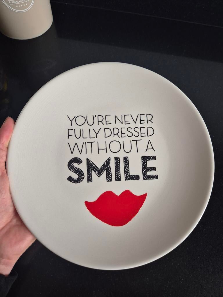 Blond Amsterdam Smile bord - You're never fully dressed, Ophalen of Verzenden