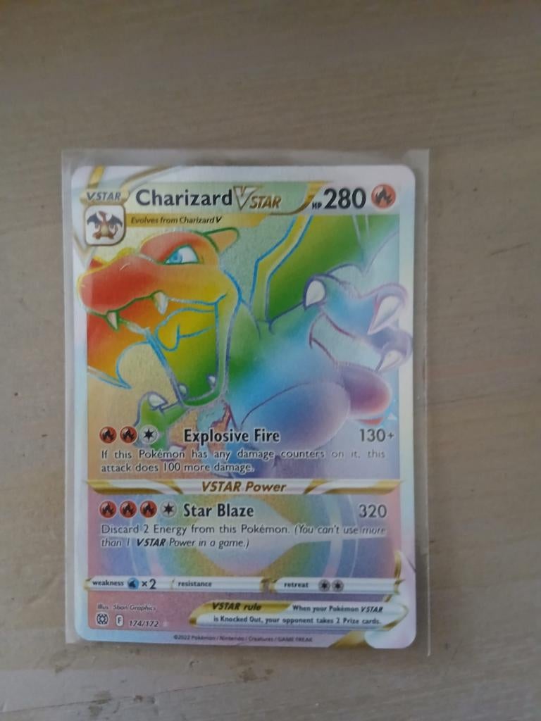 Charizard vstar Rainbow 174/172 brilliant stars, Hobby en Vrije tijd, Verzamelkaartspellen | Pokémon, Ophalen of Verzenden, Zo goed als nieuw