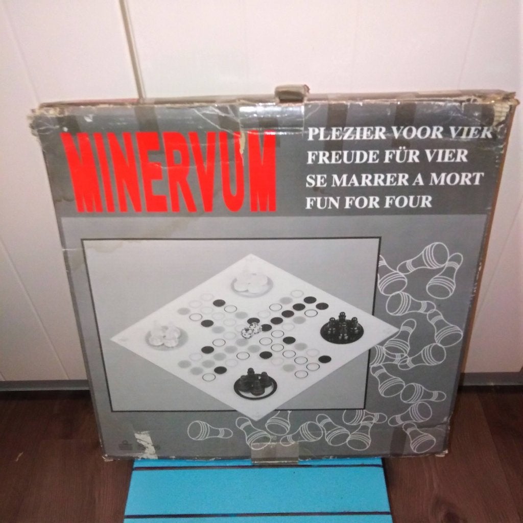 Glazen mens Erger spel, Hobby en Vrije tijd, Gezelschapsspellen | Bordspellen, Ophalen, Gebruikt