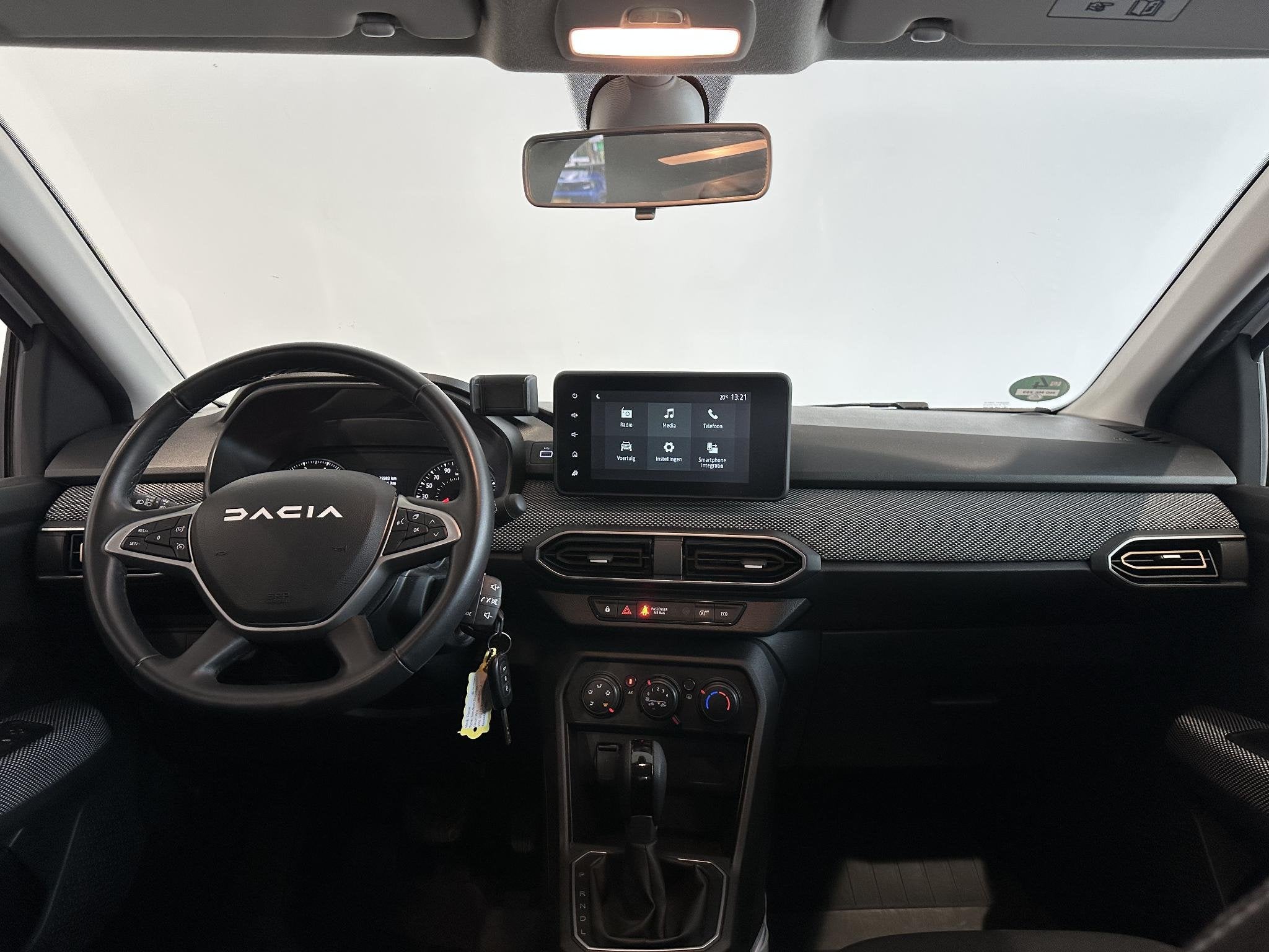 Dacia Sandero 1.0 TCe 90 Comfort AUTOMAAT | PARKEERSENSOREN, Auto's, Dacia, Stof, Euro 6, Wit, 91 pk