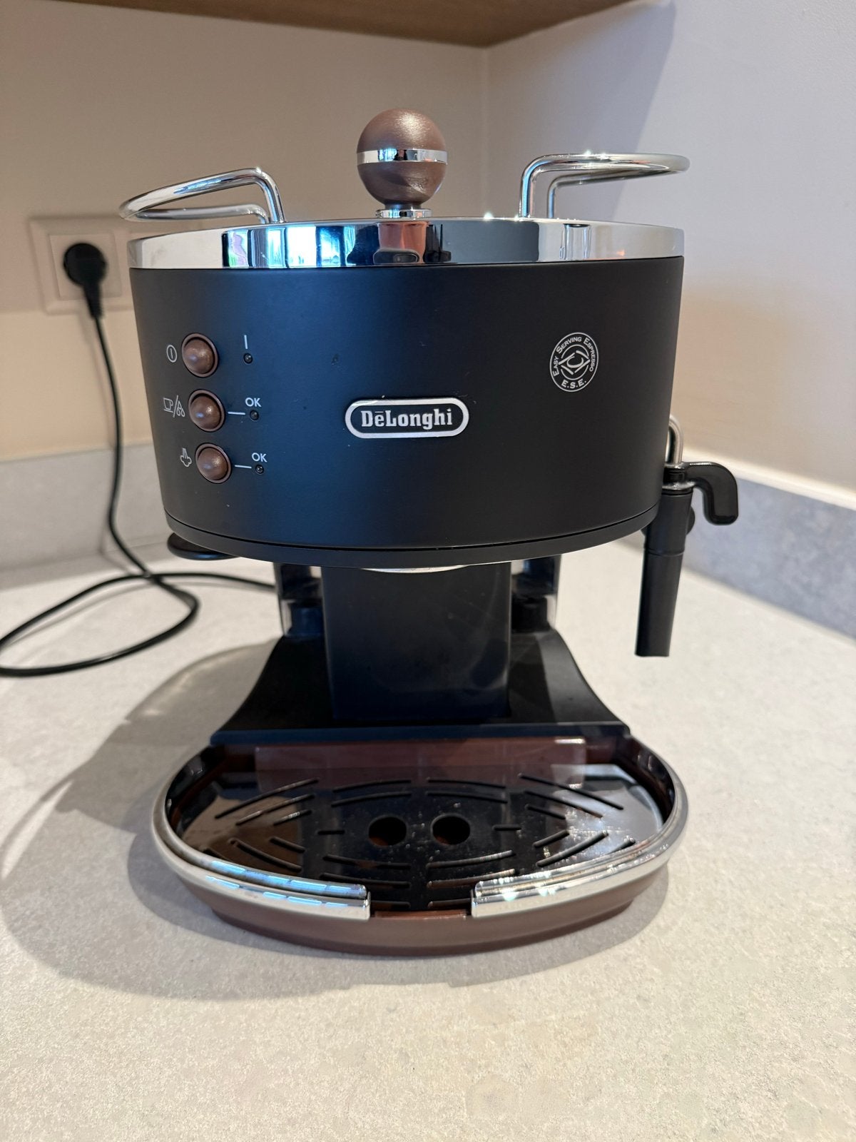 De'Longhi Vintage BK Espressomachine, Afneembaar waterreservoir, Gebruikt, Espresso apparaat, Gemalen koffie