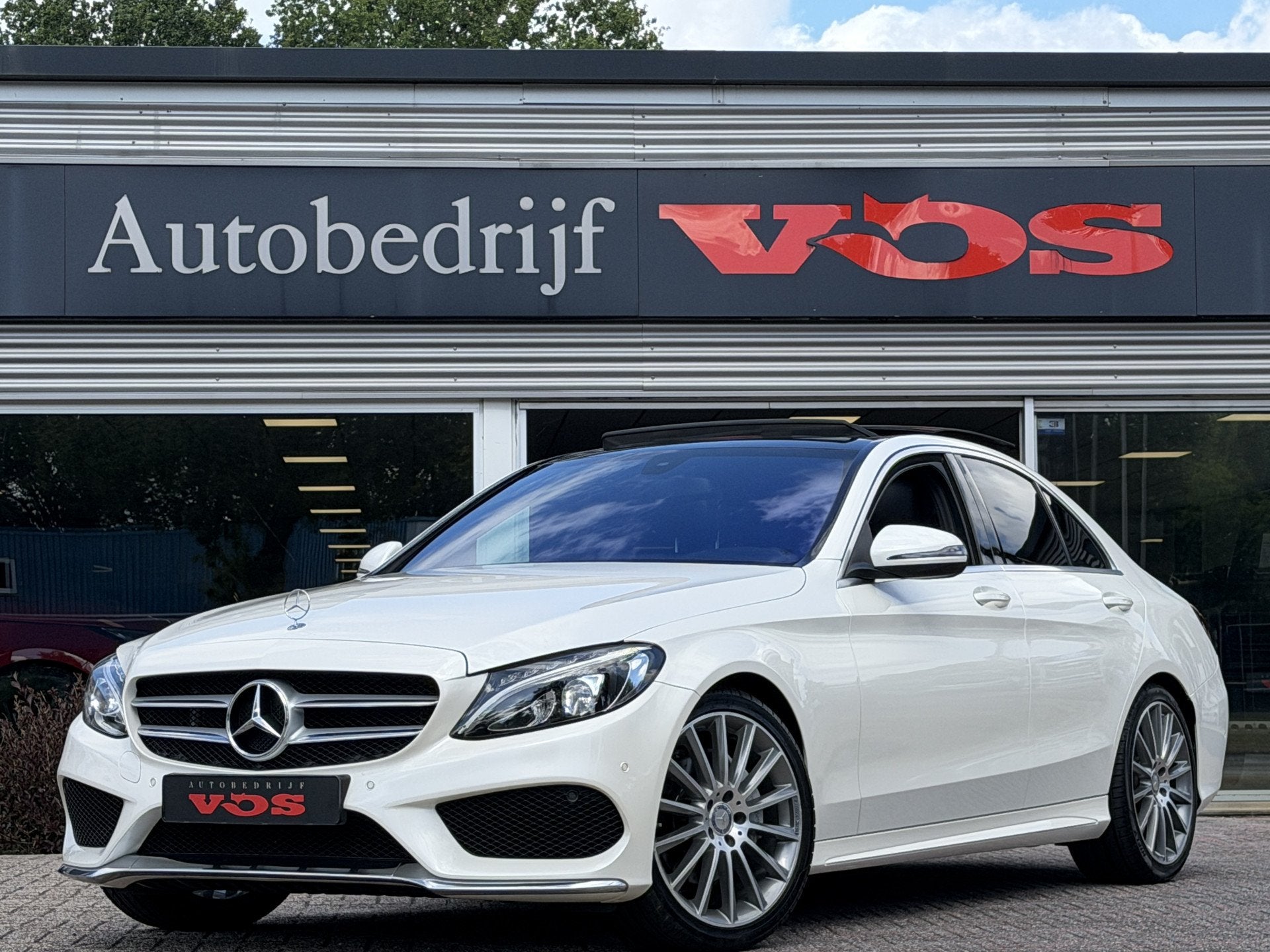 Mercedes-Benz C-Klasse 180 | AMG-Line | Panodak | Leder | Tr, Automaat, Met garantie (alle), Wit, Bedrijf