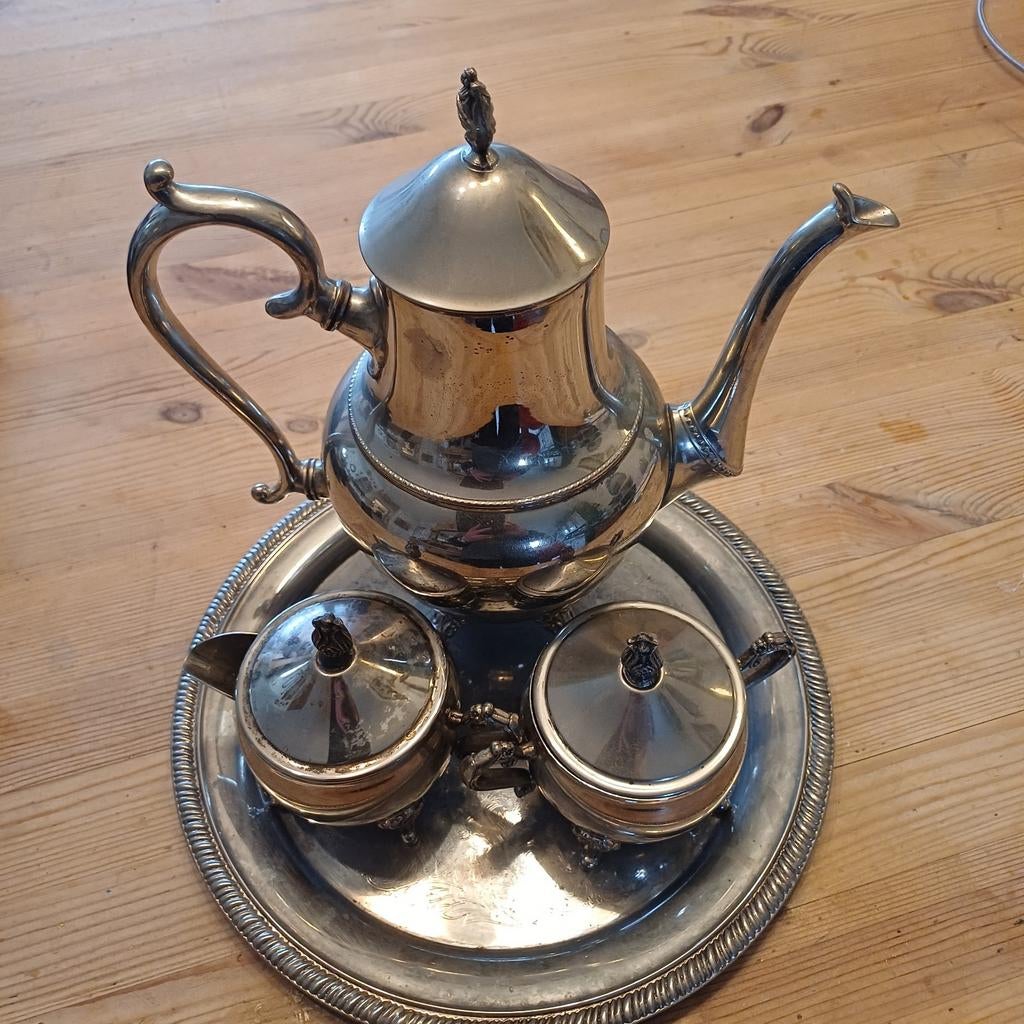 Verzilverd theeservies met dienblad, Antiek en Kunst, Antiek | Goud en Zilver, Ophalen of Verzenden