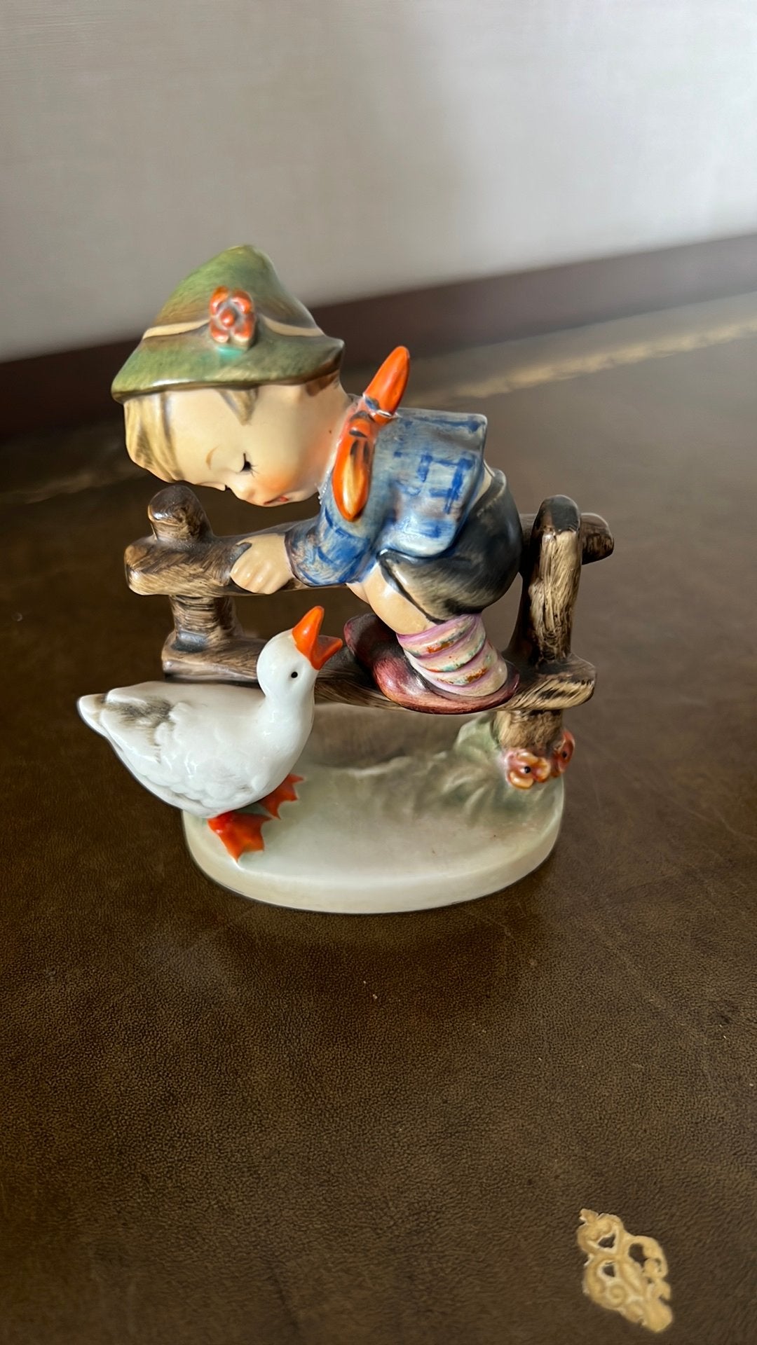 Vintage Hummel beeldje: Jongen met gans, Verzamelen, Ophalen of Verzenden, Zo goed als nieuw, Hummel