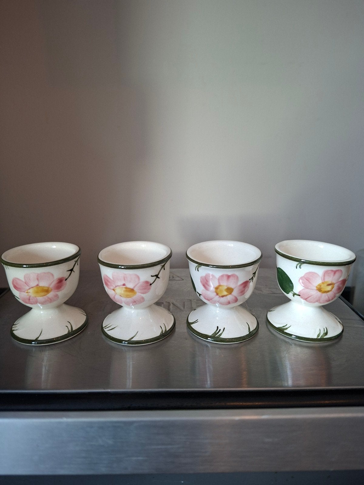4 Villeroy & Boch Wild Rose eierdopjes, puntgaaf, Huis en Inrichting, Ophalen of Verzenden