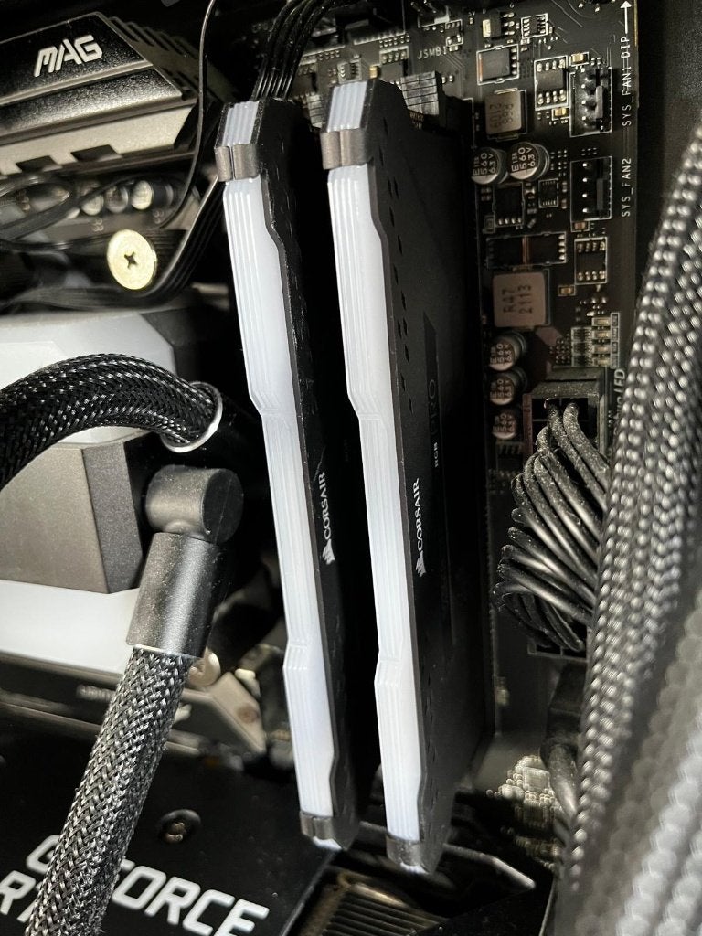 Foto 6 van Gaming pc:RTX3060 8gb/Ryzen 5 5600G/32gb rgb ram