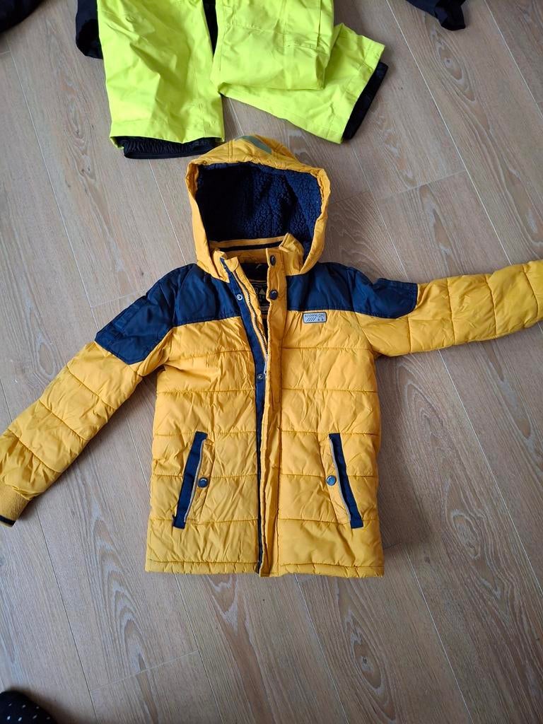 Winterjas geel maat 140, Kinderen en Baby's, Ophalen of Verzenden, Zo goed als nieuw, Meisje, Jas