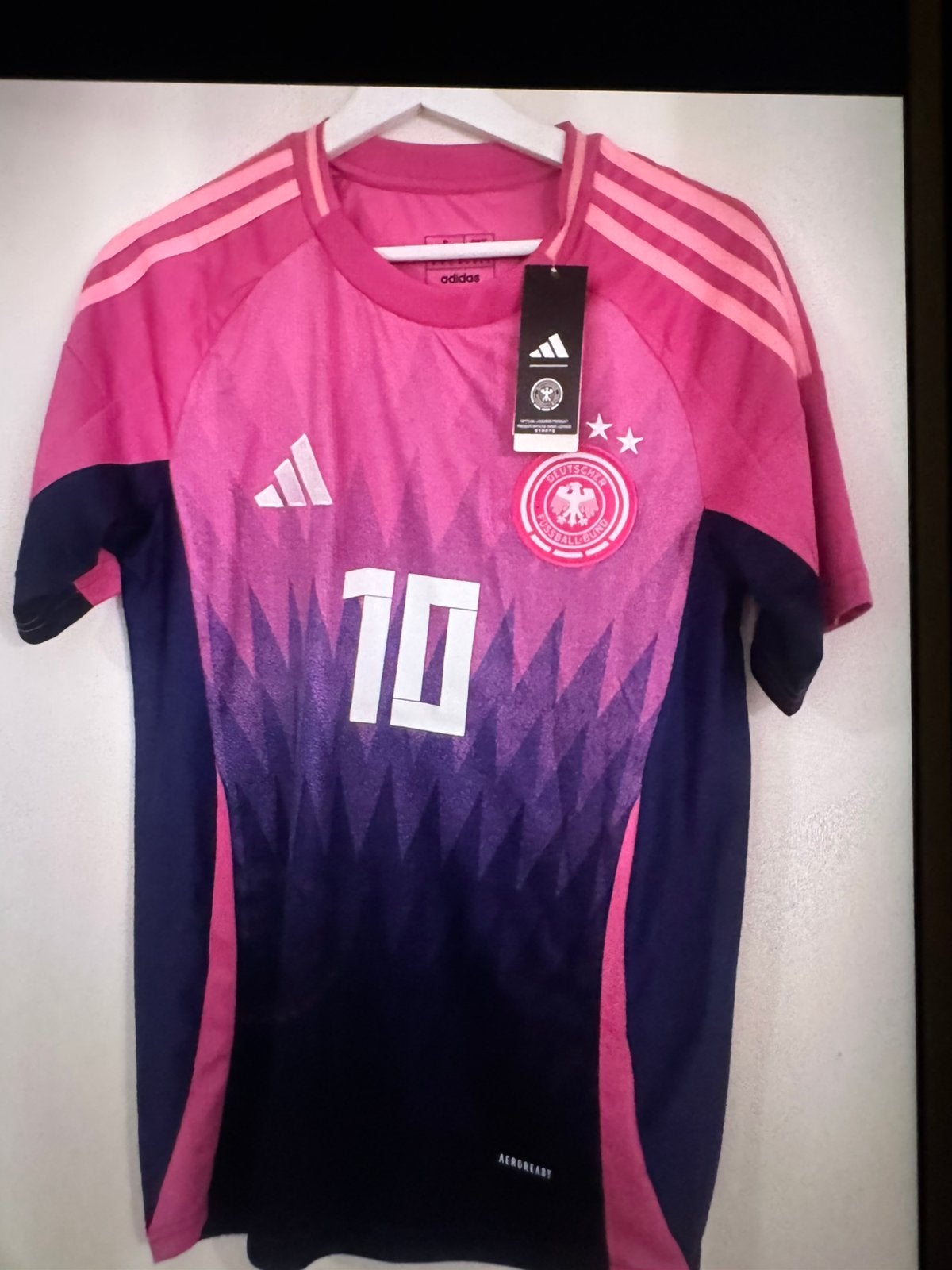 Voetbal shirt van Duitsland Musiala Nieuw!, Sport en Fitness, Voetbal, Ophalen of Verzenden, Nieuw, Shirt