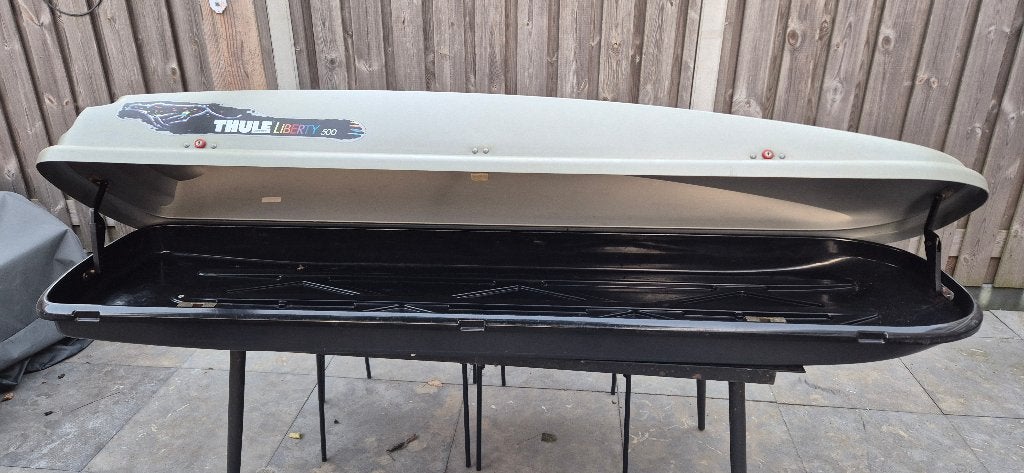 thule skibox met Thule dakdragers type 754/480, Ophalen, Gebruikt