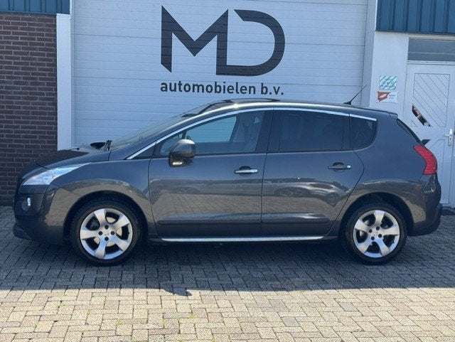Peugeot 3008 1.6 VTi GT -Leder-Panoramadak-Trekhaak-Navi-PDC, Auto's, Peugeot, Voorwielaandrijving, Gebruikt, Zwart, 4 cilinders