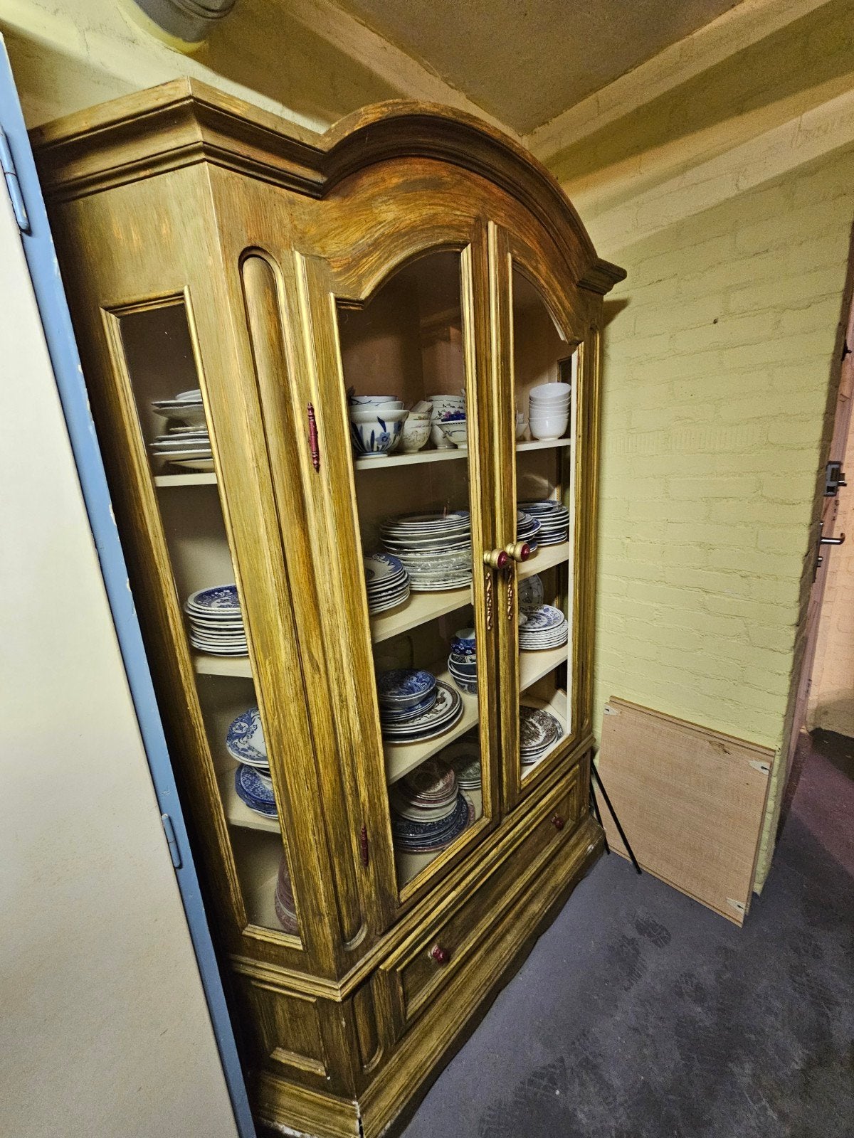 Antieke vitrinekast met glas, 194x115x36 cm, Huis en Inrichting, Ophalen, 100 tot 150 cm, Overige houtsoorten, Klassiek/Antiek