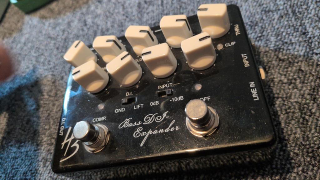 HB Bass DI Expander - Bass Voorversterker/DI Box, Muziek en Instrumenten, Ophalen of Verzenden, Gebruikt, Equalizer