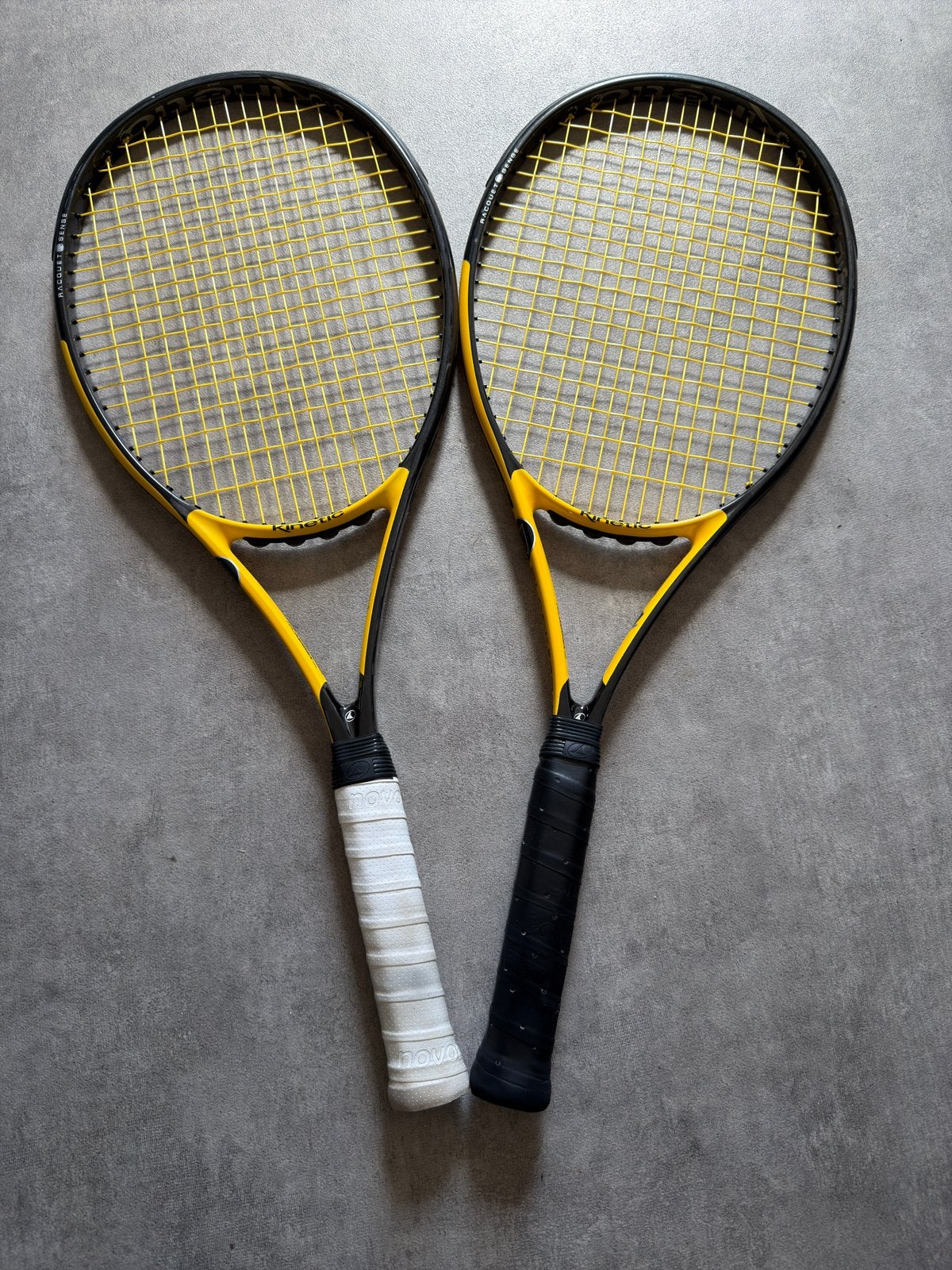 2x Pro Kennex Black Ace tennisrackets - Zo goed als nieuw, Sport en Fitness, Tennis, Ophalen of Verzenden, Zo goed als nieuw, Racket