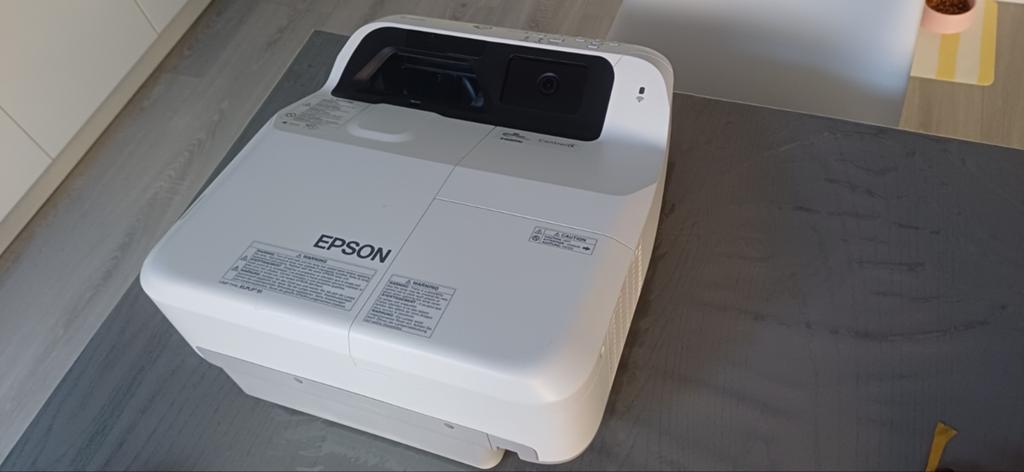 HD beamer Epson EB-685Wi wit, Ophalen, Zo goed als nieuw, LCD, Epson