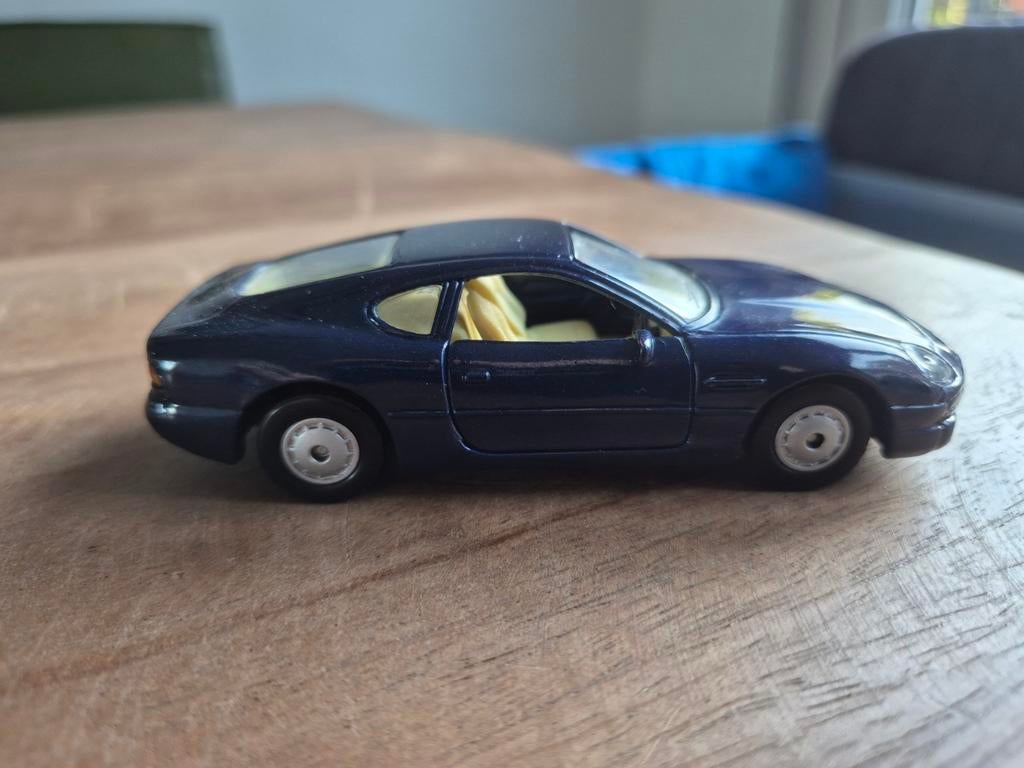 Maisto Aston Martin DB7 Schaal 1:40 Modelauto, Hobby en Vrije tijd, Modelauto's | 1:43, Zo goed als nieuw, Auto, Ophalen of Verzenden