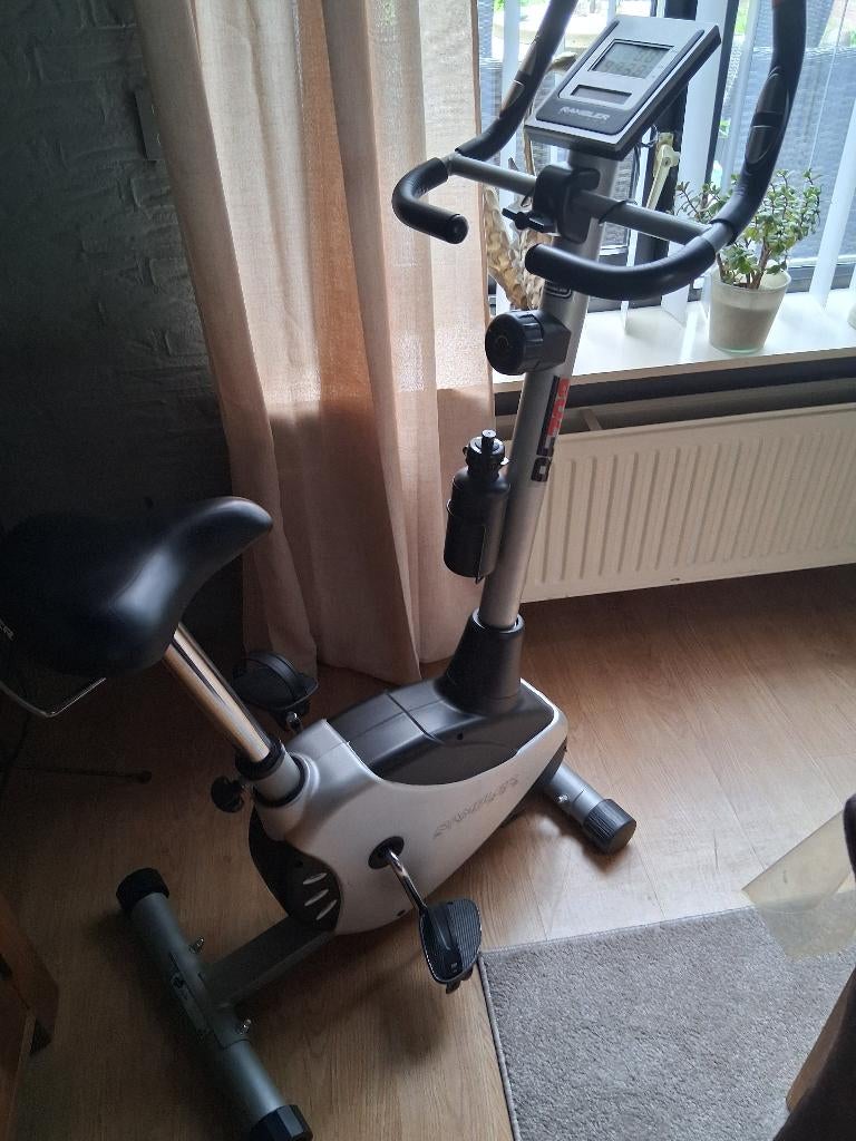 Hometrainer Rambler Fitness RF 702, Sport en Fitness, Fitnessapparatuur, Ophalen, Zo goed als nieuw, Hometrainer