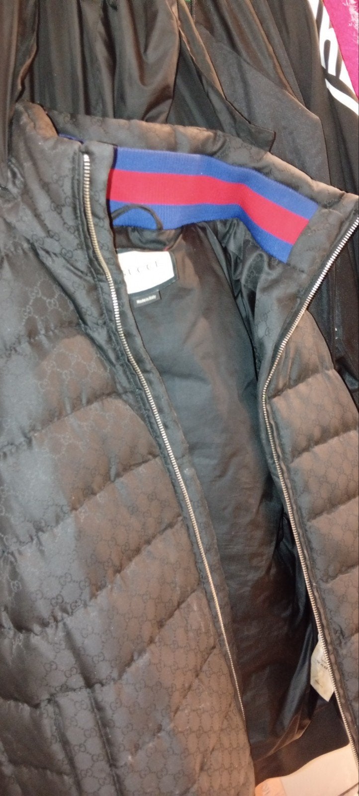 Gucci Puffer Jas Zwart met Monogram en Web Detail, Maat 52/54 (L), Zwart, Ophalen of Verzenden, Zo goed als nieuw