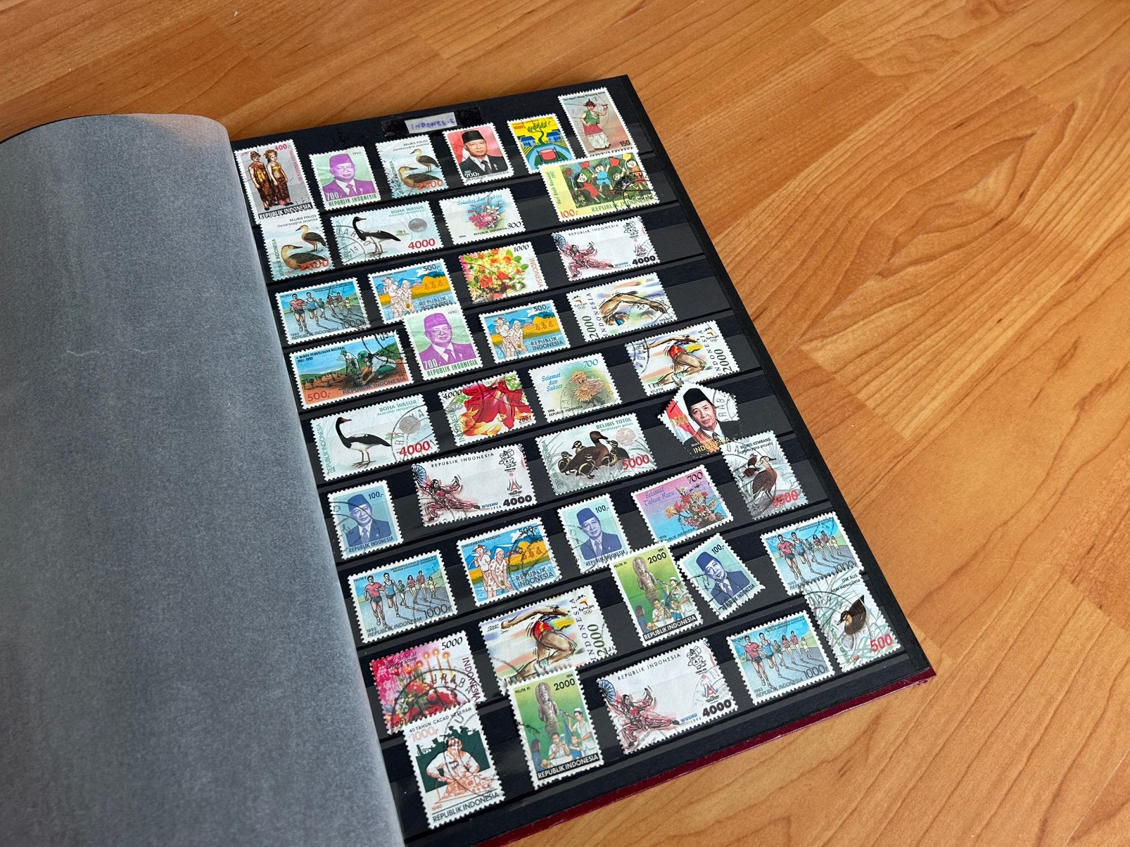 Complete verzameling postzegels, Postzegels en Munten, Ophalen of Verzenden, Nederland en Buitenland