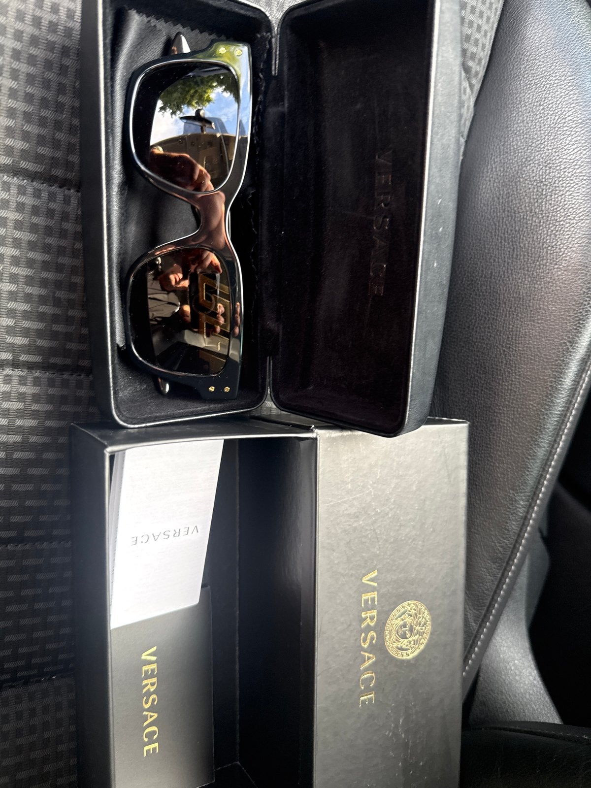 Versace Zonnebril - Zwart met gouden details, Zonnebril, Zwart, Gianni Versace, Nieuw