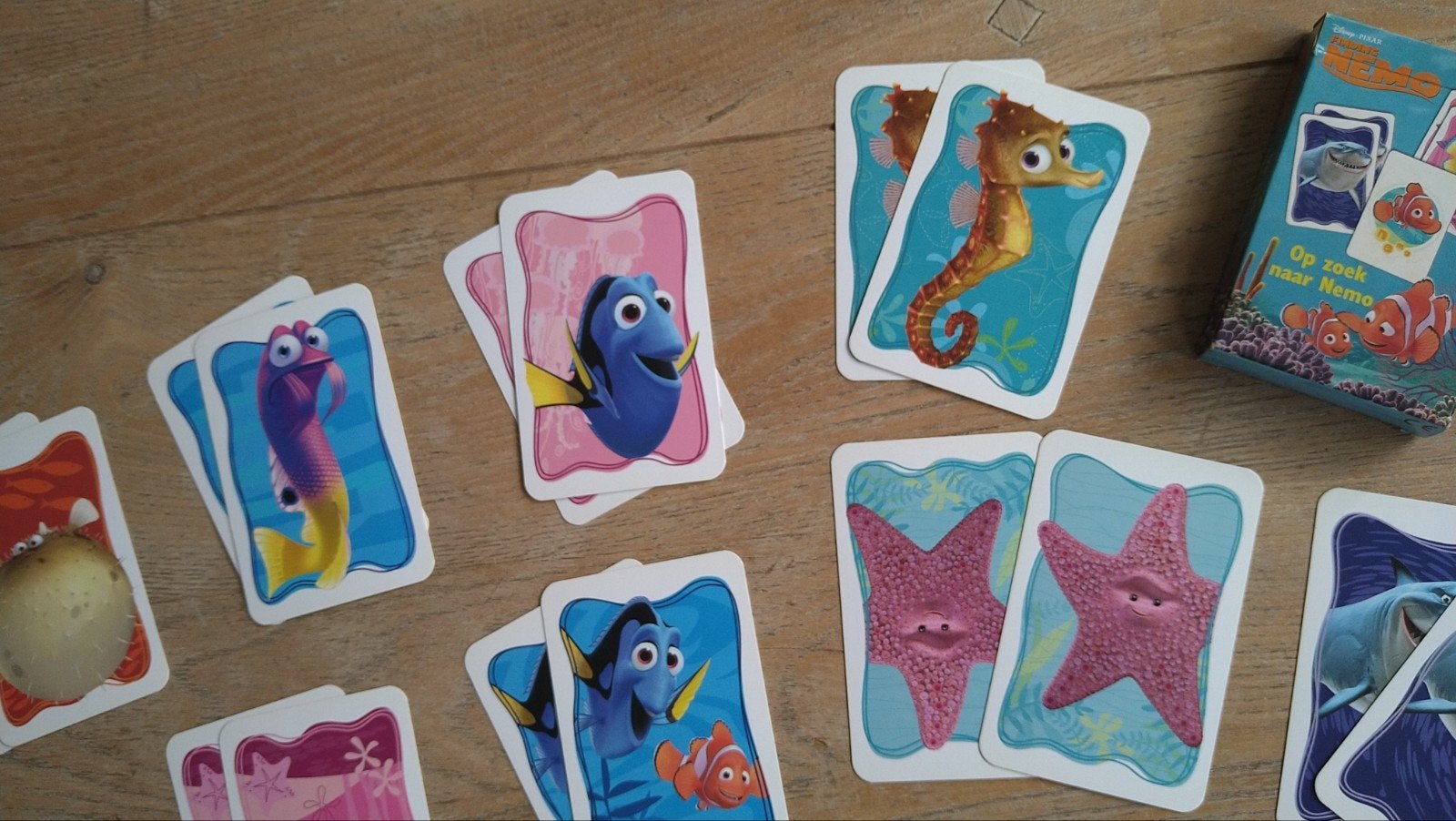 Disney Pixar finding nemo op zoek naar nemo zeedieren, Verzamelen, Ophalen of Verzenden, Speelkaart(en)