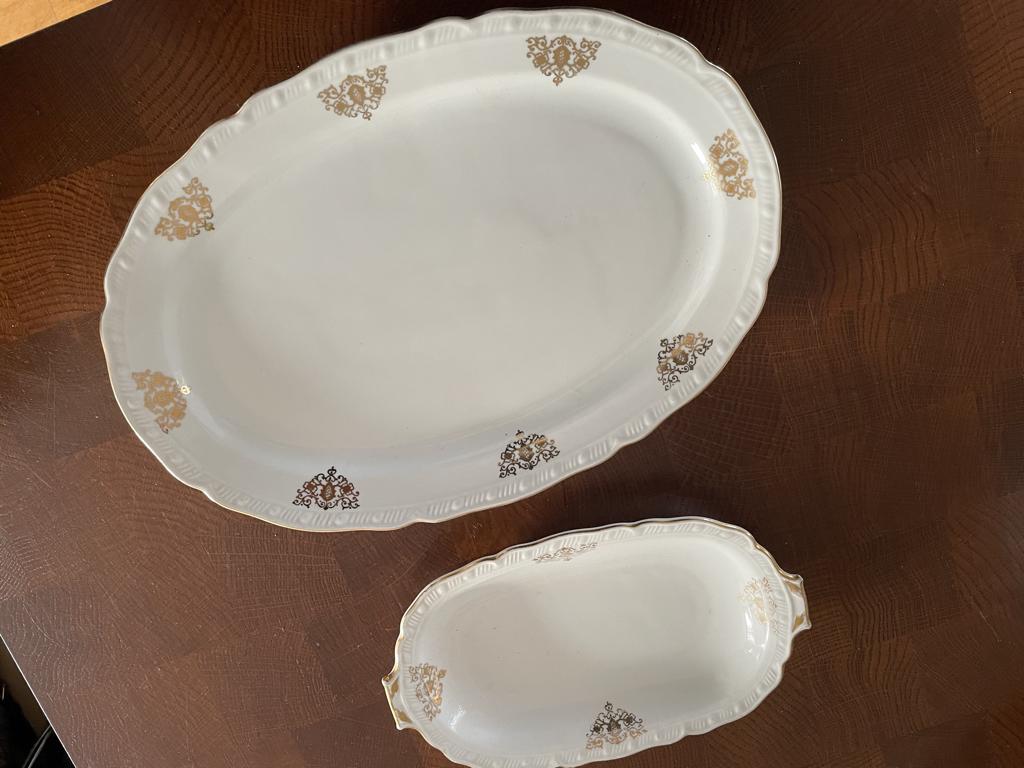 Czechoslovakia porselein 2 schalen, Antiek en Kunst, Ophalen of Verzenden