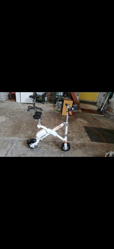 Airwheel el. fiets, Fietsen en Brommers, Steps, Ophalen of Verzenden, Zo goed als nieuw, Elektrische step (E-scooter), Airwheel E6