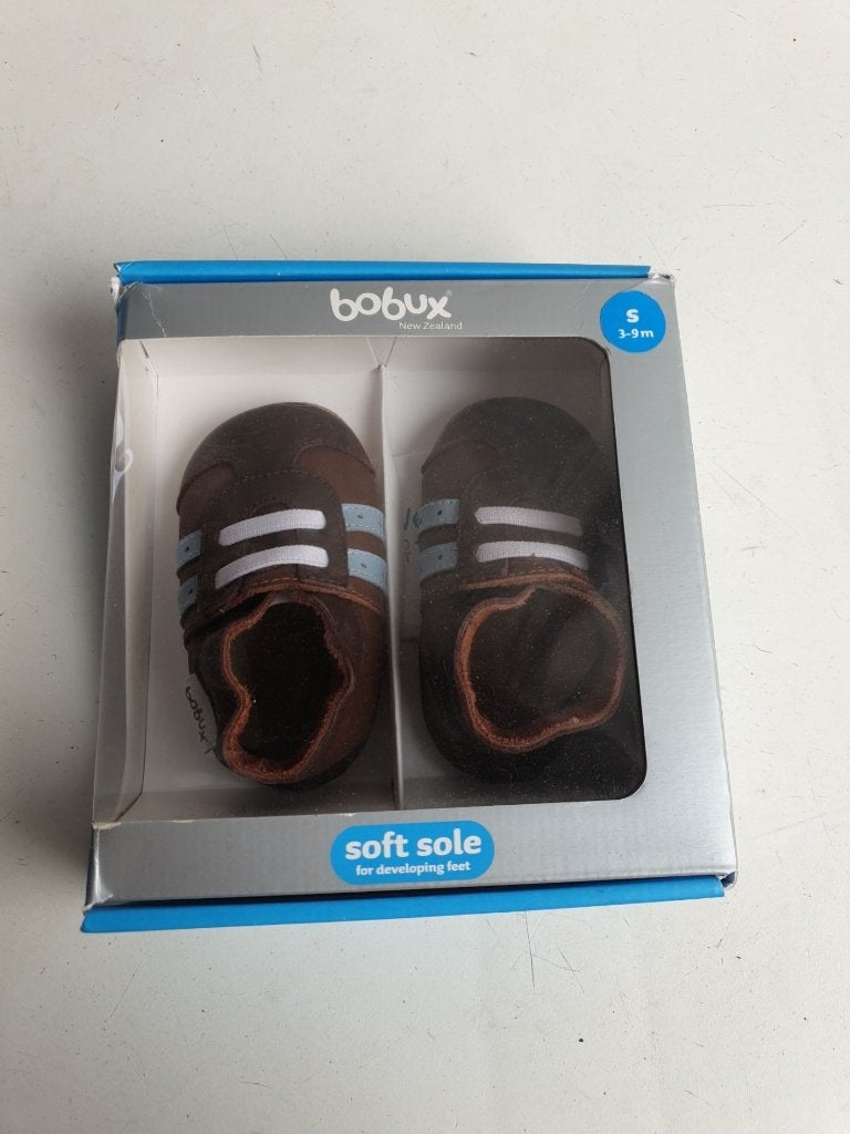 Schattige leren schoentjes. Mt 3 - 9 maand, merk bobux, ., Schoenen, Ophalen of Verzenden, Zo goed als nieuw