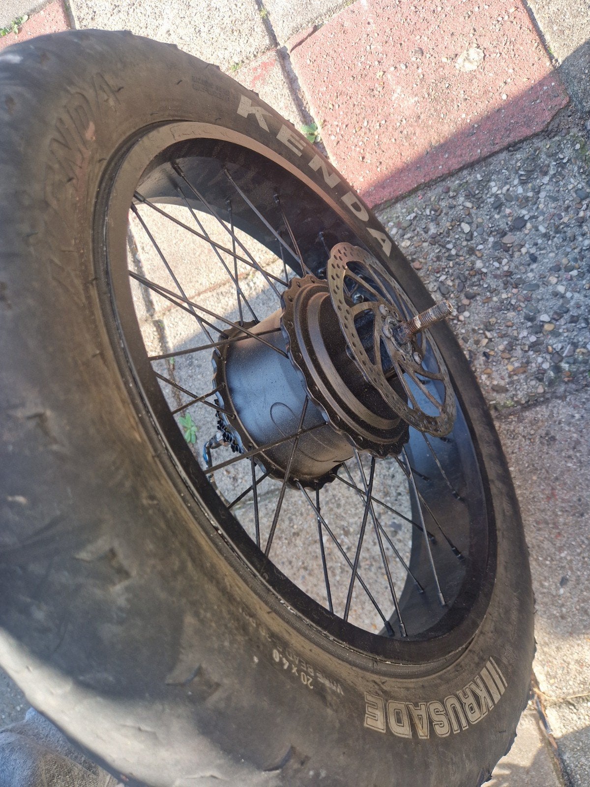 750 watt motor met zwarte kabel - defect (soldeerwerk nodig), Ophalen, Gebruikt, Elektrische fiets, Motor